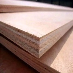 Contreplaqué de qualité marine pour terrasse de bateau